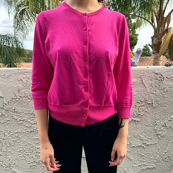 ✧˖° Vintage Barbie Pink Cardigan ✧˖° - Picture 1 of 2